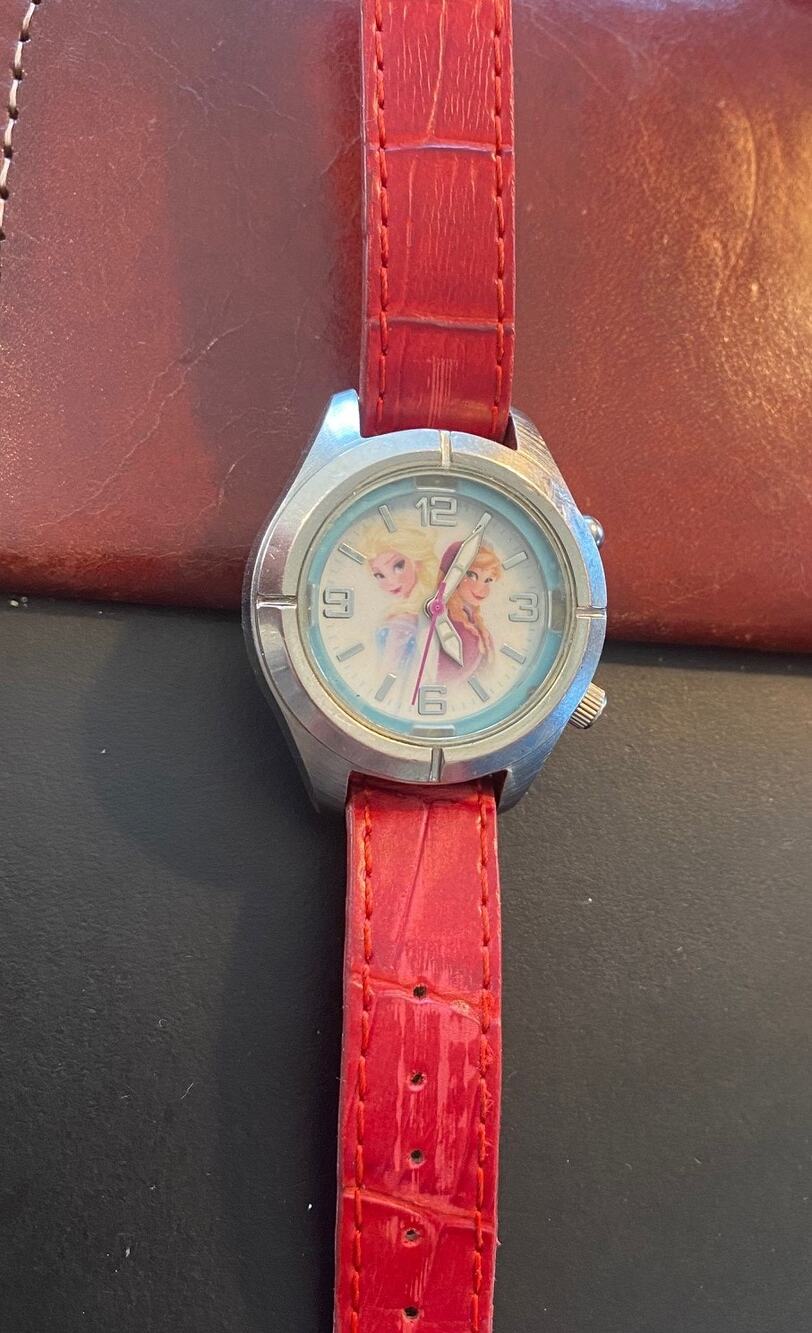 Girl's 35mm Silver Tone Disney Frozen Watch, FNFAQ028S, Stainless Case